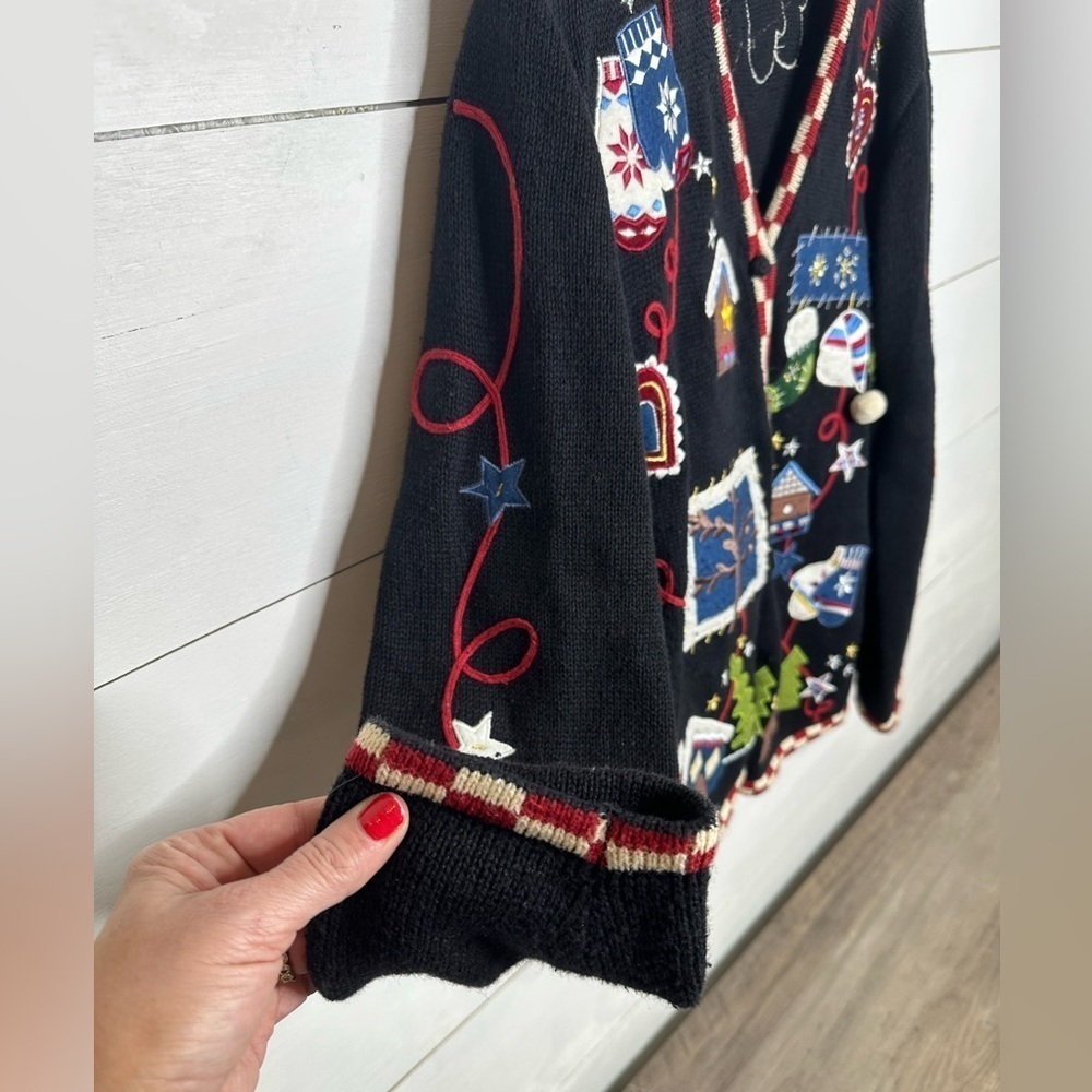 Vintage Studio Fa La La Embroidered Christmas Novelty Sweater Women's-Size 1X - Picture 5 of 8
